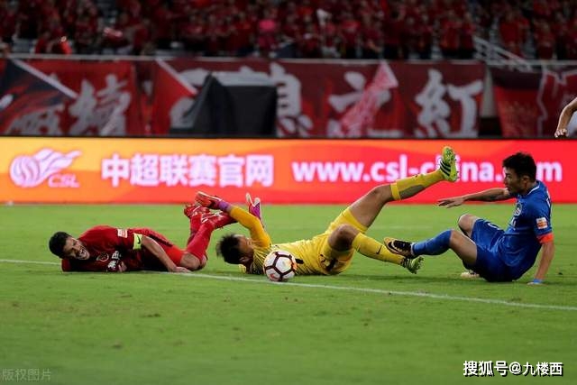 利物浦2-0击败科莫 新援雅凯首秀破门加克波闪耀